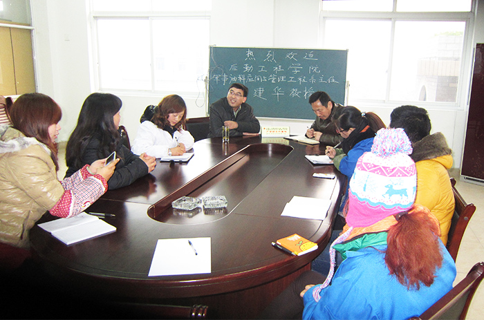 后勤工程學院軍事油料應(yīng)用與管理工程系主任到訪